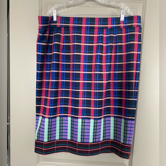 Multi color pencil skirt - Picture 4 of 4